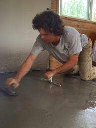 Andrew puts his many years of concrete work to good use on the tiny house